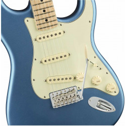Fender American Performer Stratocaster - touche érable -  Satin Lake Placid Blue + housse deluxe - guitare électrique