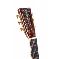 Sigma 000K2-42S – Guitare acoustique - table Koa flammé massif - tête ajourée - nat. Brillant + softcase